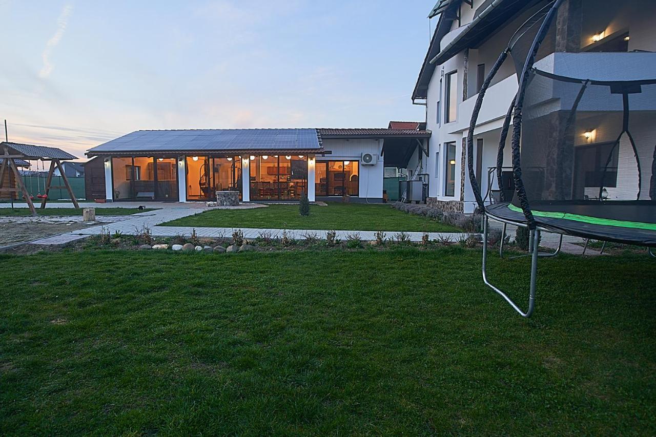 Insula Christiana Hotel Cristian  Buitenkant foto