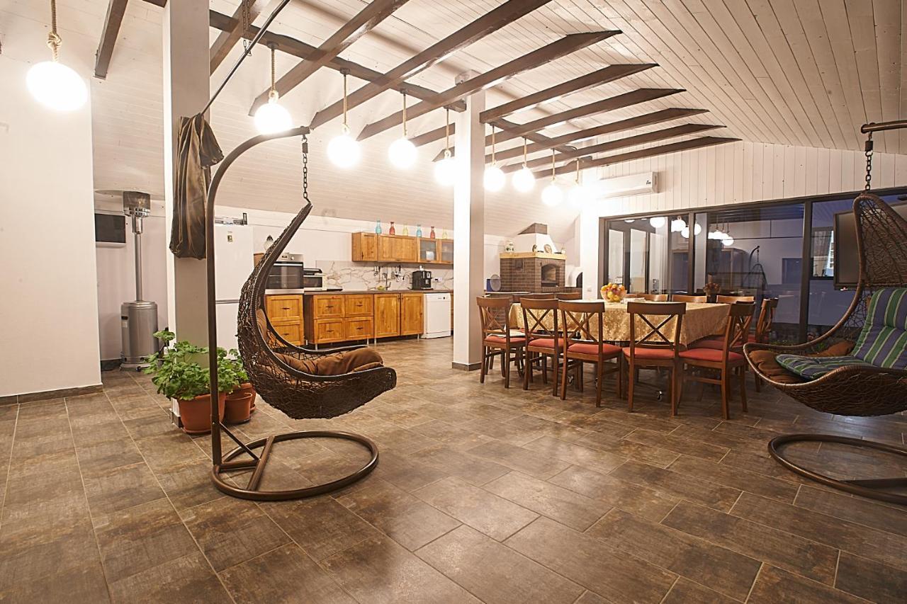 Insula Christiana Hotel Cristian  Buitenkant foto