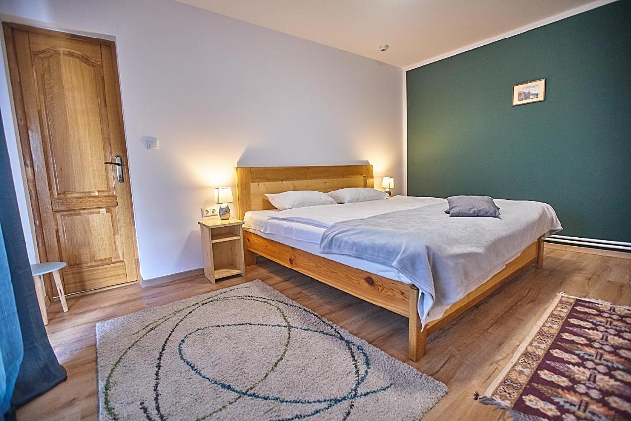 Insula Christiana Hotel Cristian  Buitenkant foto