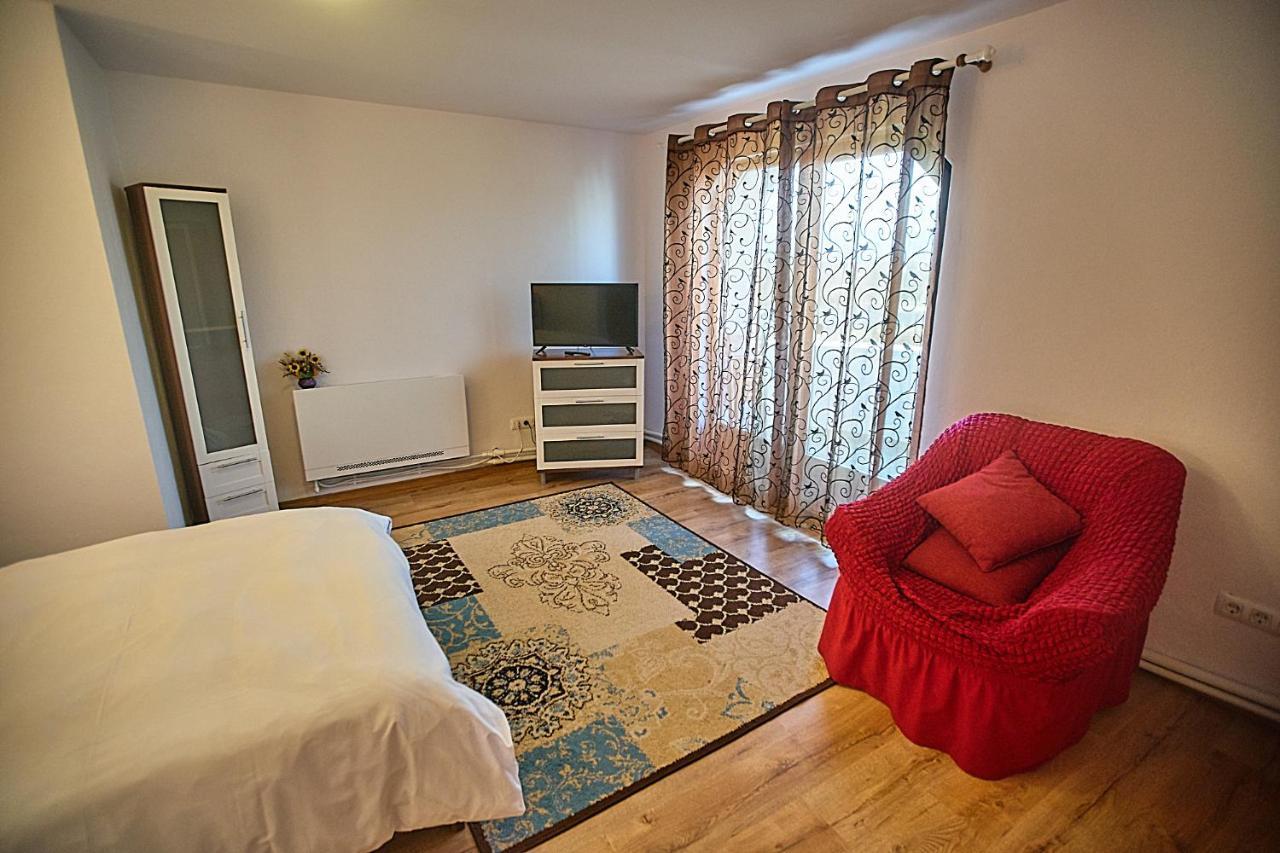 Insula Christiana Hotel Cristian  Buitenkant foto
