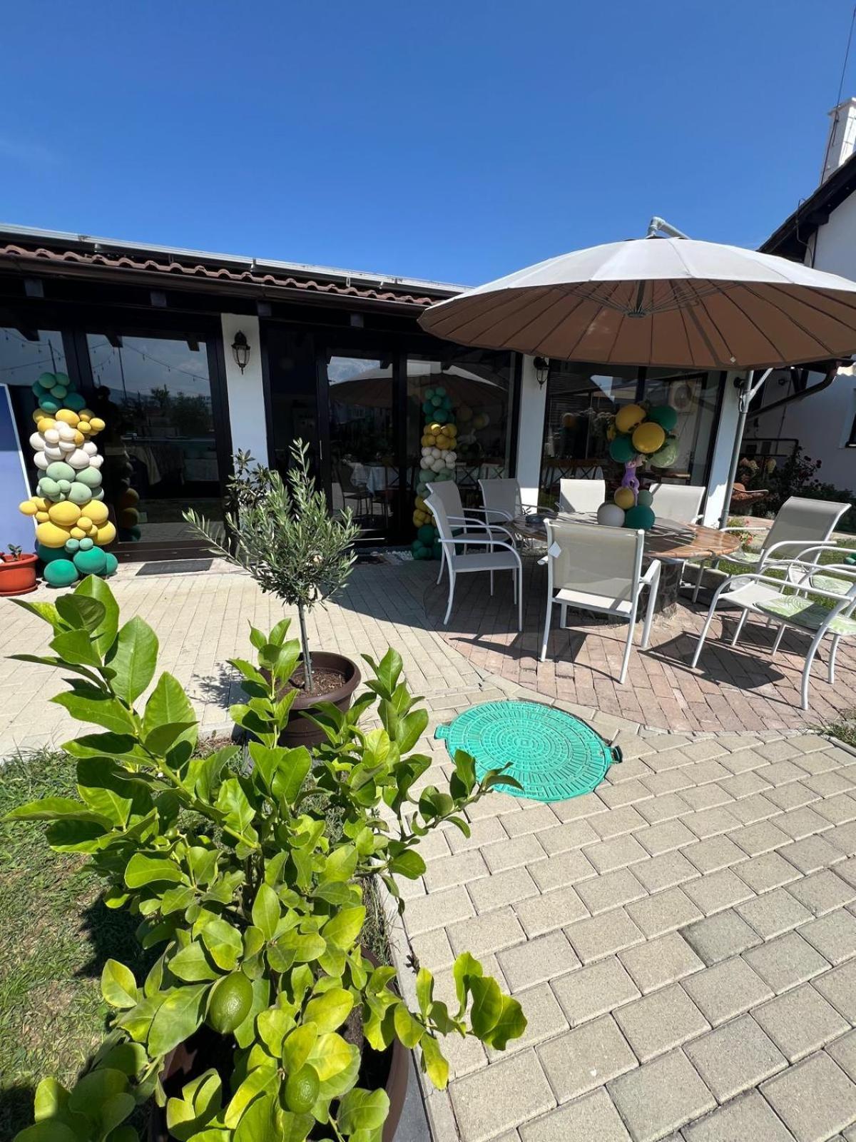 Insula Christiana Hotel Cristian  Buitenkant foto